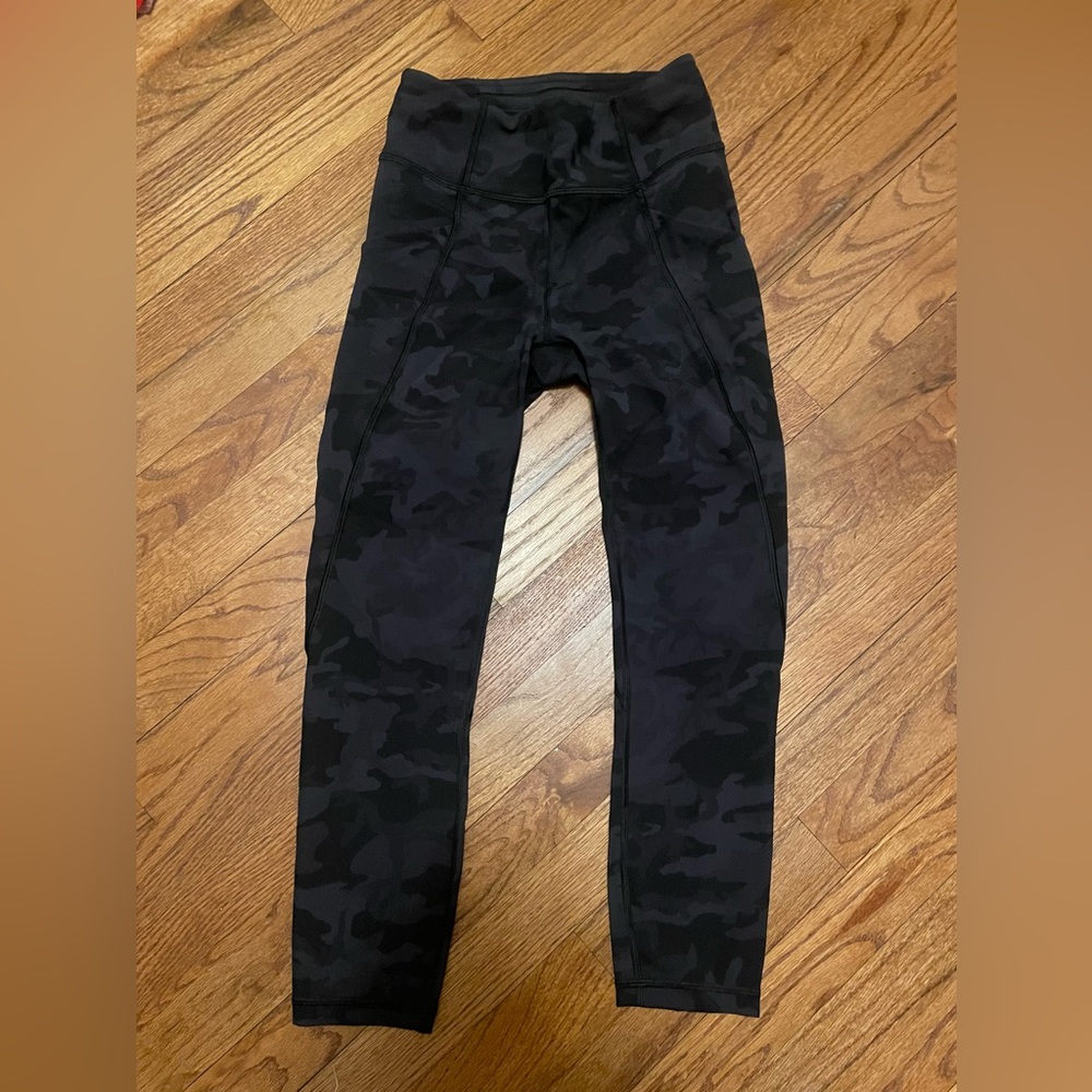Lululemon Time to Sweat Crop